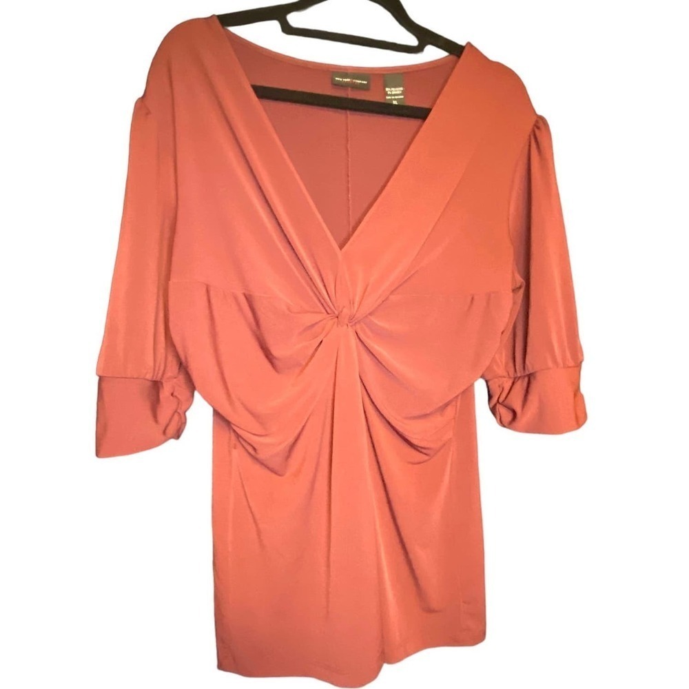 Size XL • New York & Company • Stretch Blouse